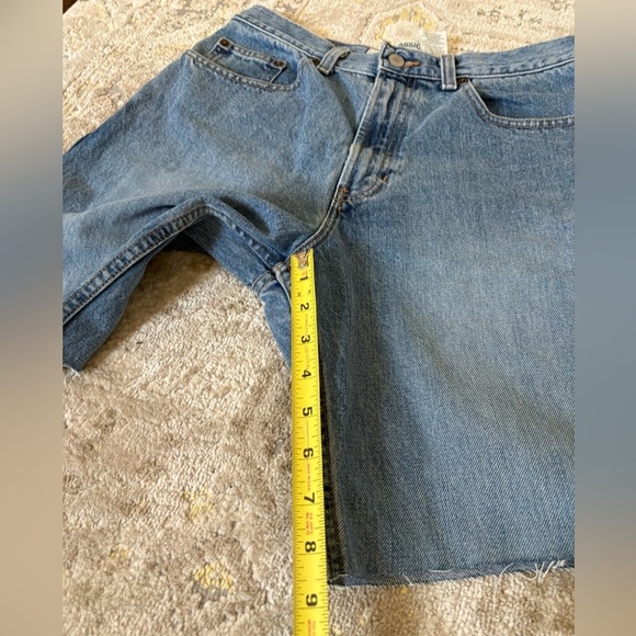 Vintage GAP Cutoff Shorts - Picture 10 of 10